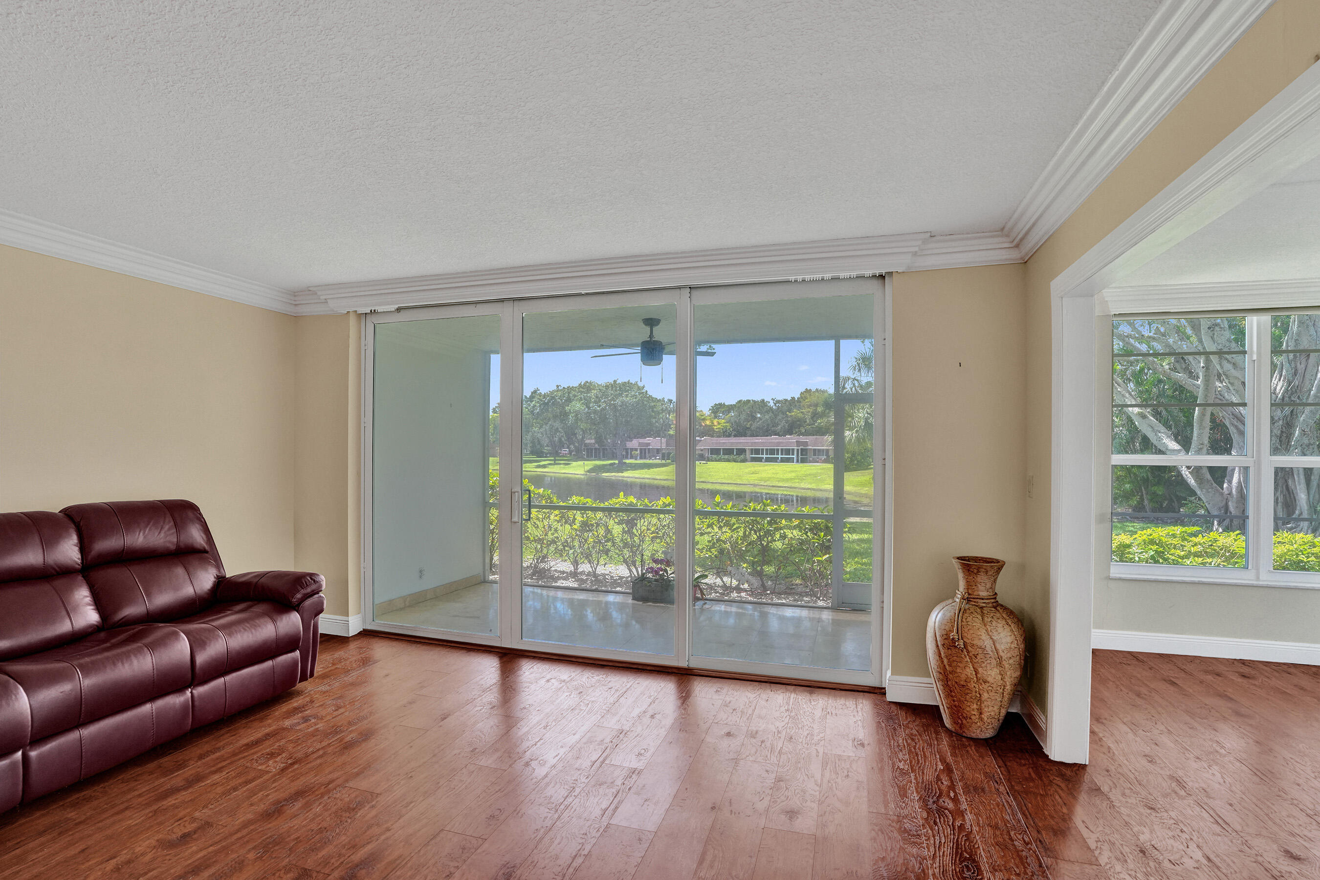 NO 74 PALM-AIRE COUNTRY CLUB - Residential