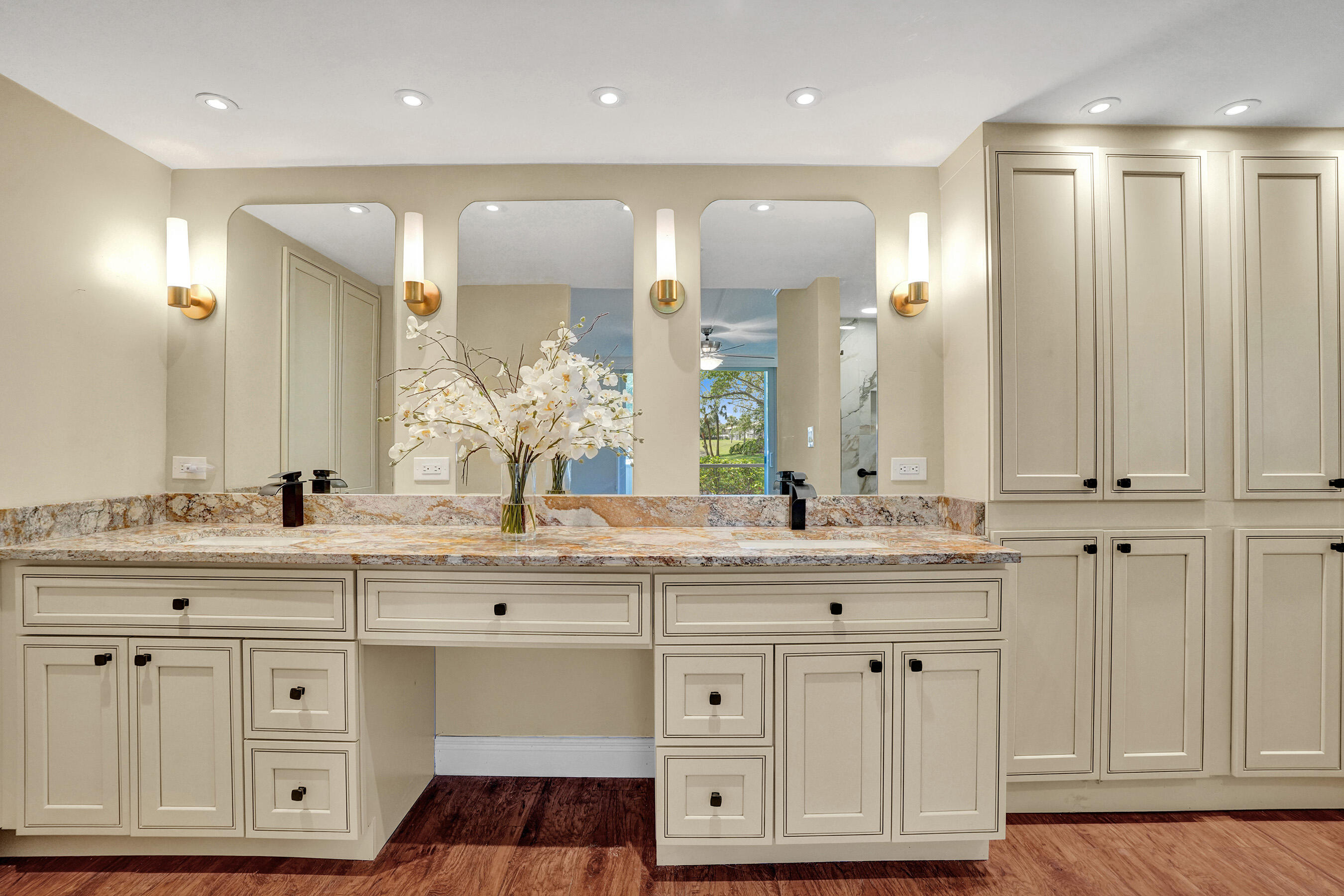 NO 74 PALM-AIRE COUNTRY CLUB - Residential