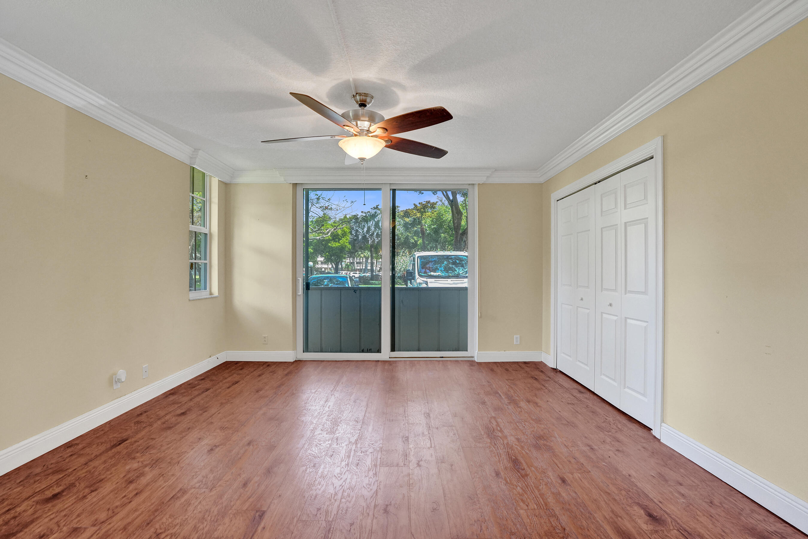 NO 74 PALM-AIRE COUNTRY CLUB - Residential