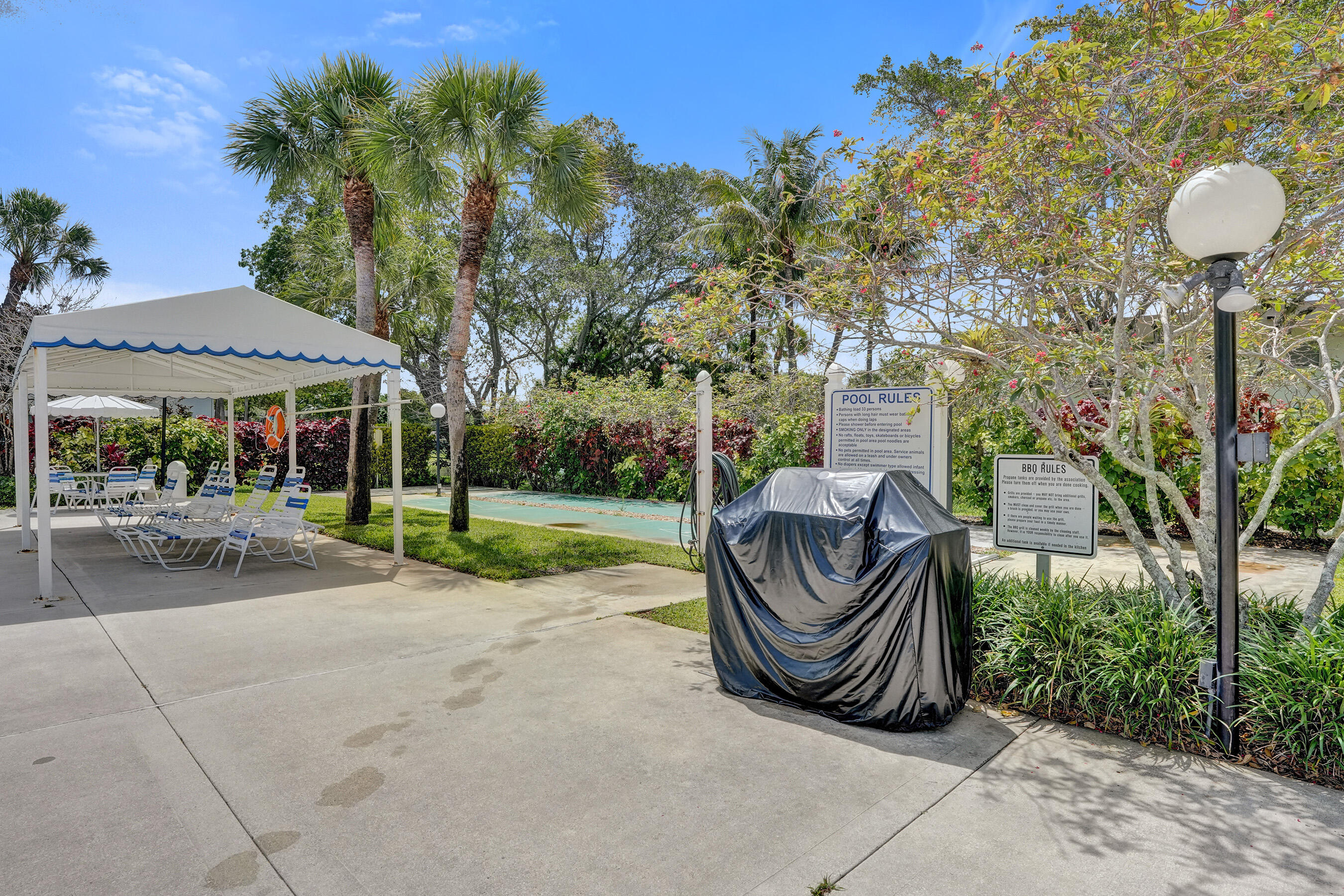 NO 74 PALM-AIRE COUNTRY CLUB - Residential