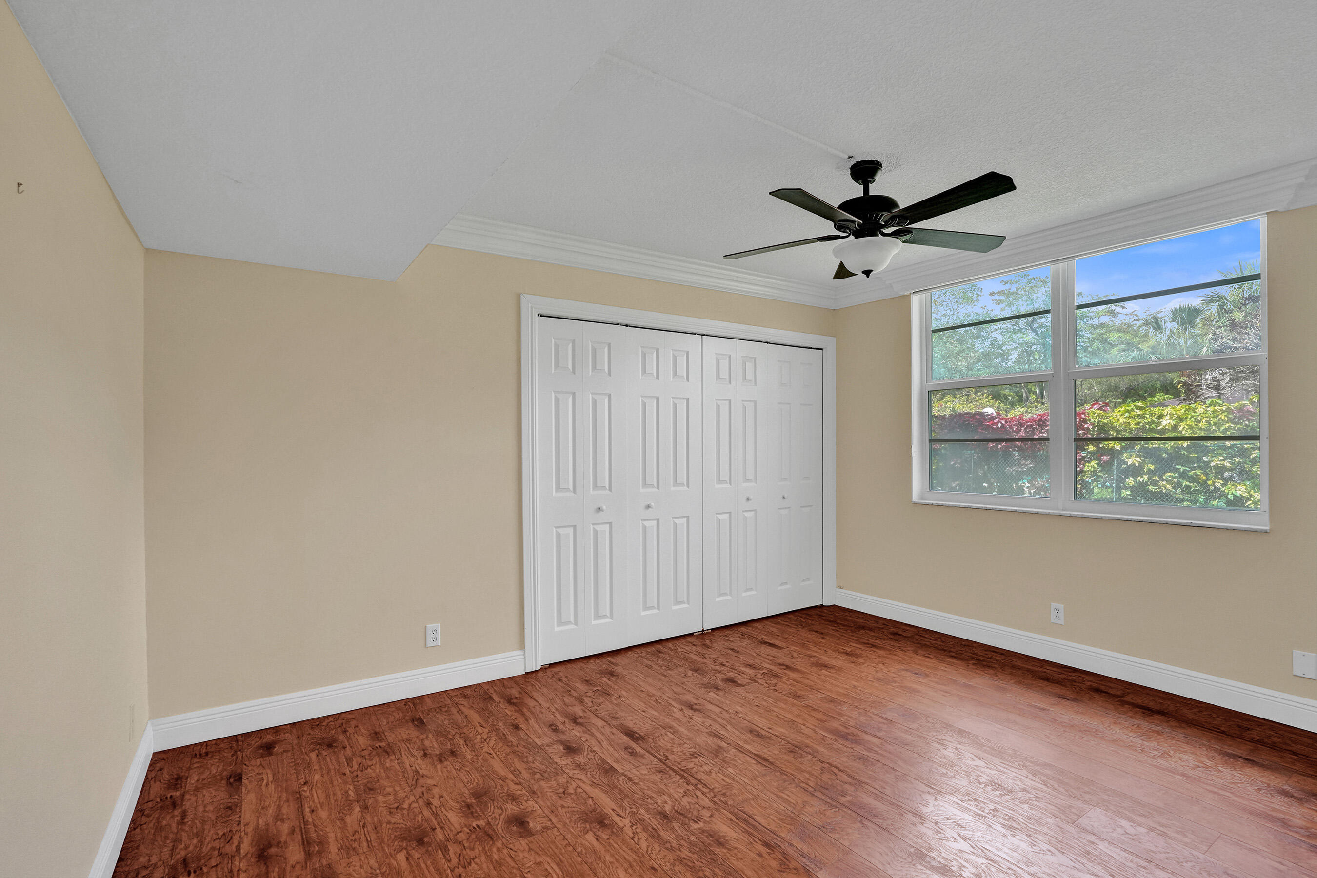 NO 74 PALM-AIRE COUNTRY CLUB - Residential