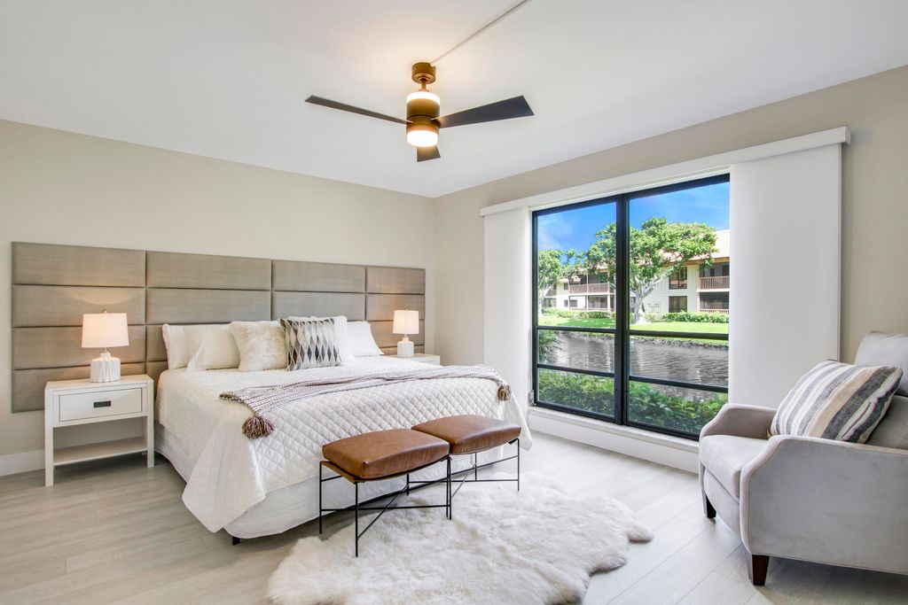 Photo of 512 Brackenwood Place, Palm Beach Gardens, FL 33418 (MLS # B26025750)