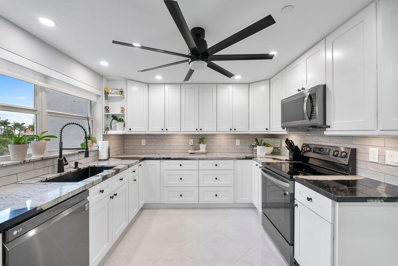 SEAGATE OF HIGHLAND CONDO - Residential