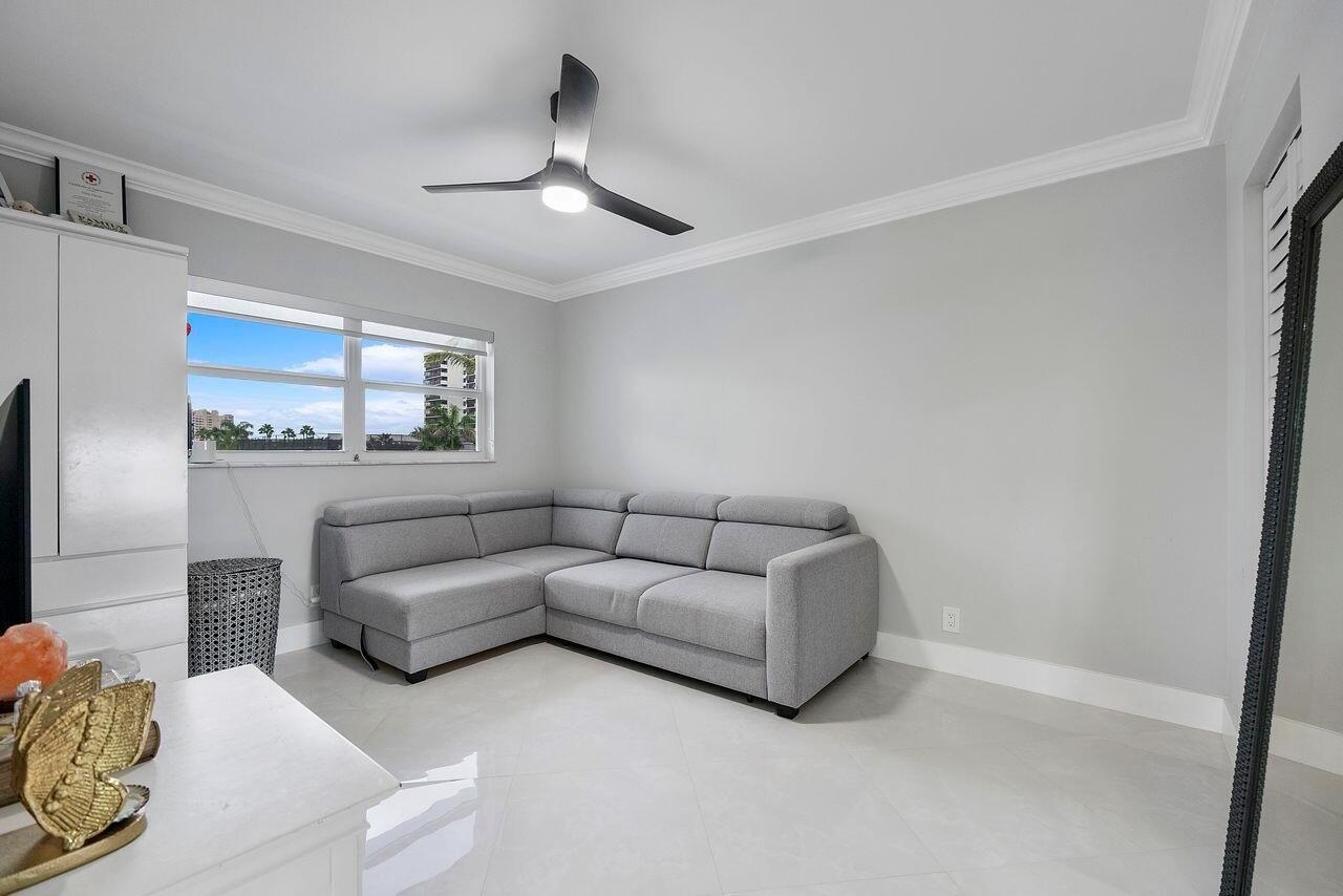 SEAGATE OF HIGHLAND CONDO - Residential