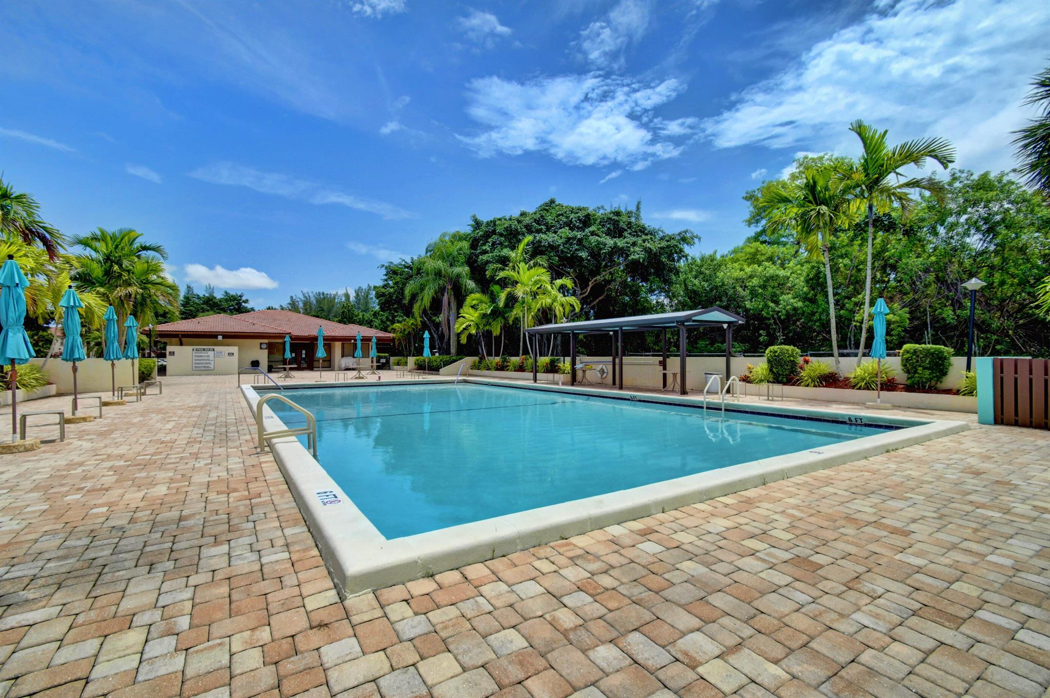 BOCA LAGO - Residential