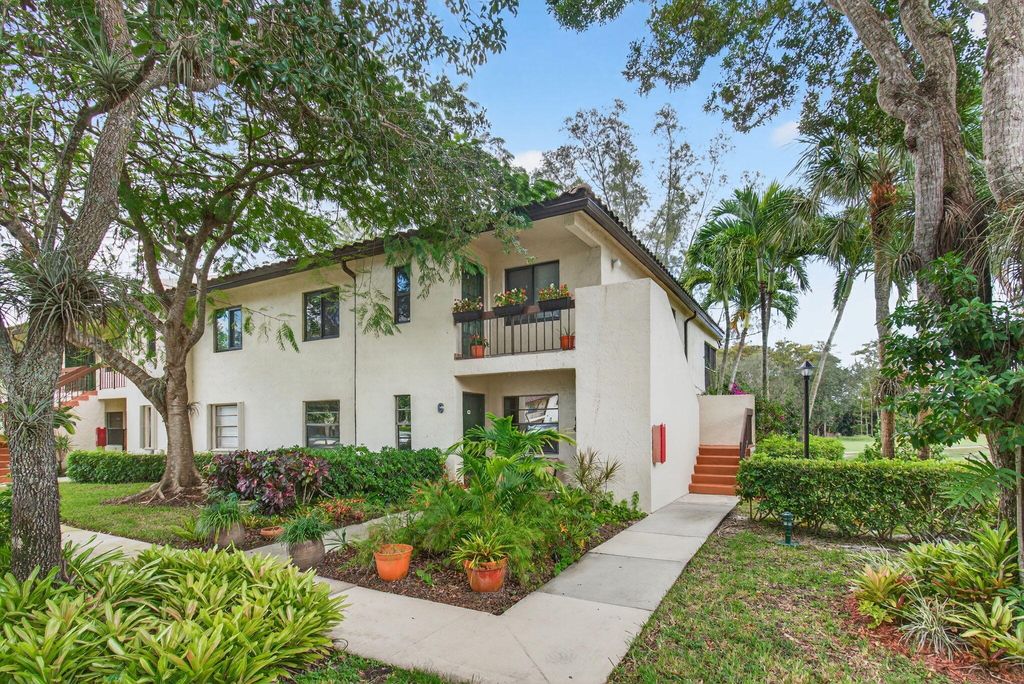 Photo of 21668 Arriba Real Real #43-H, Boca Raton, FL 33433 (MLS # R11139834)