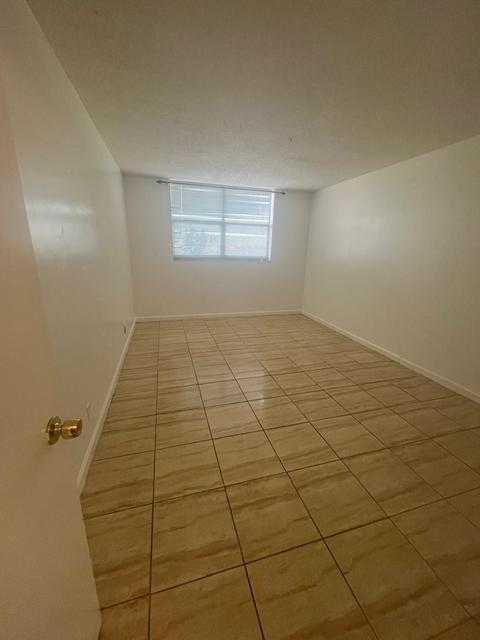 Photo of 480 EXECUTIVE CENTER Drive #2F, West Palm Beach, FL 33401 (MLS # B26079354)