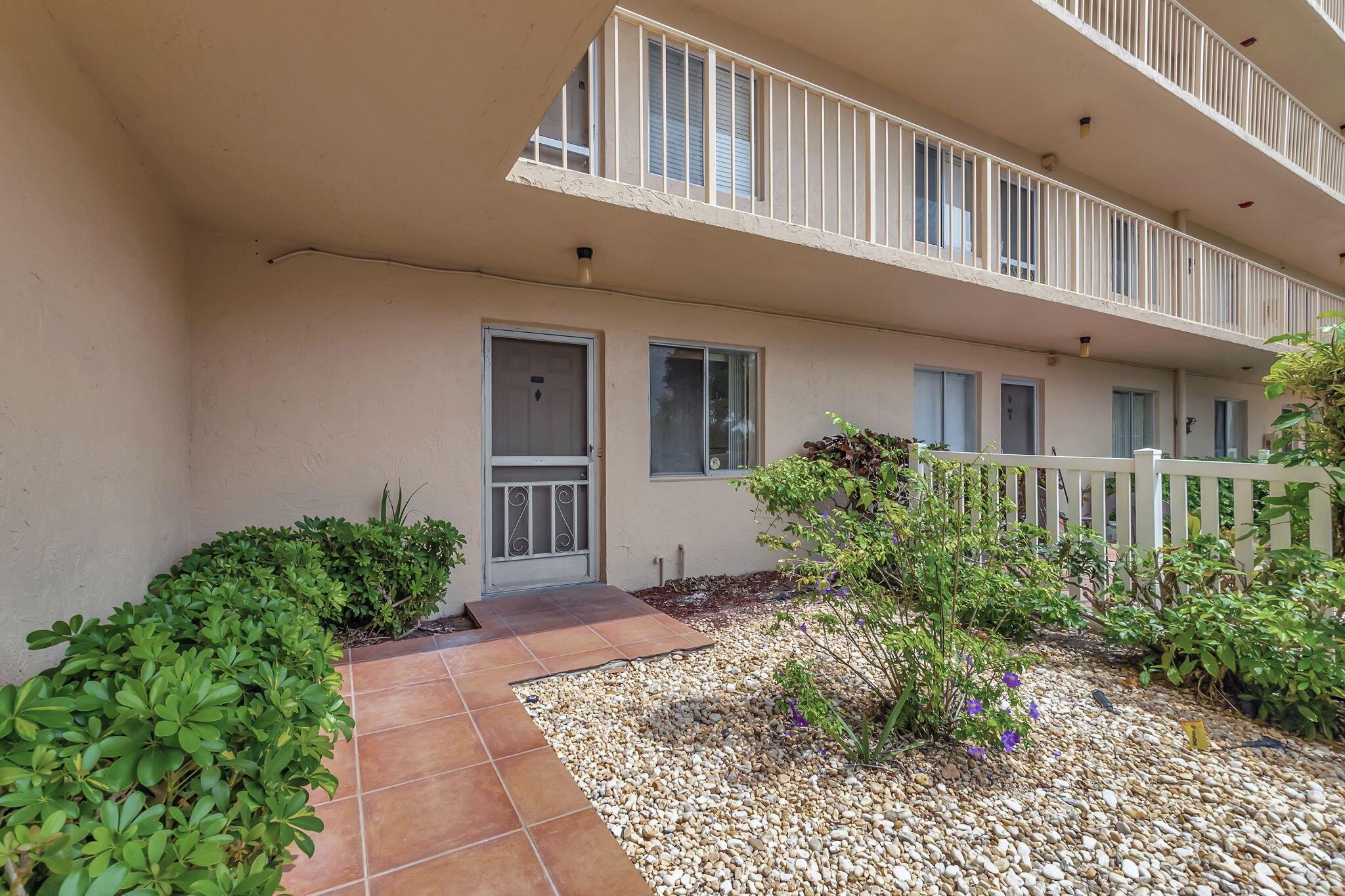 6795 Huntington Lane 101