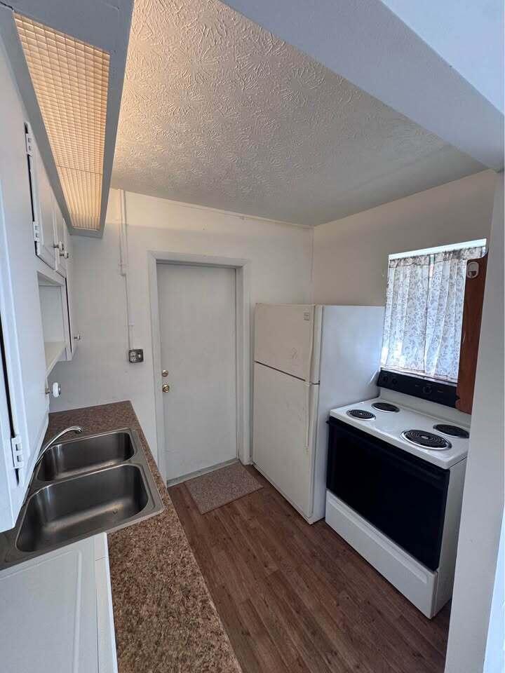 INDIAN RIVER ESTATES - Residential Lease