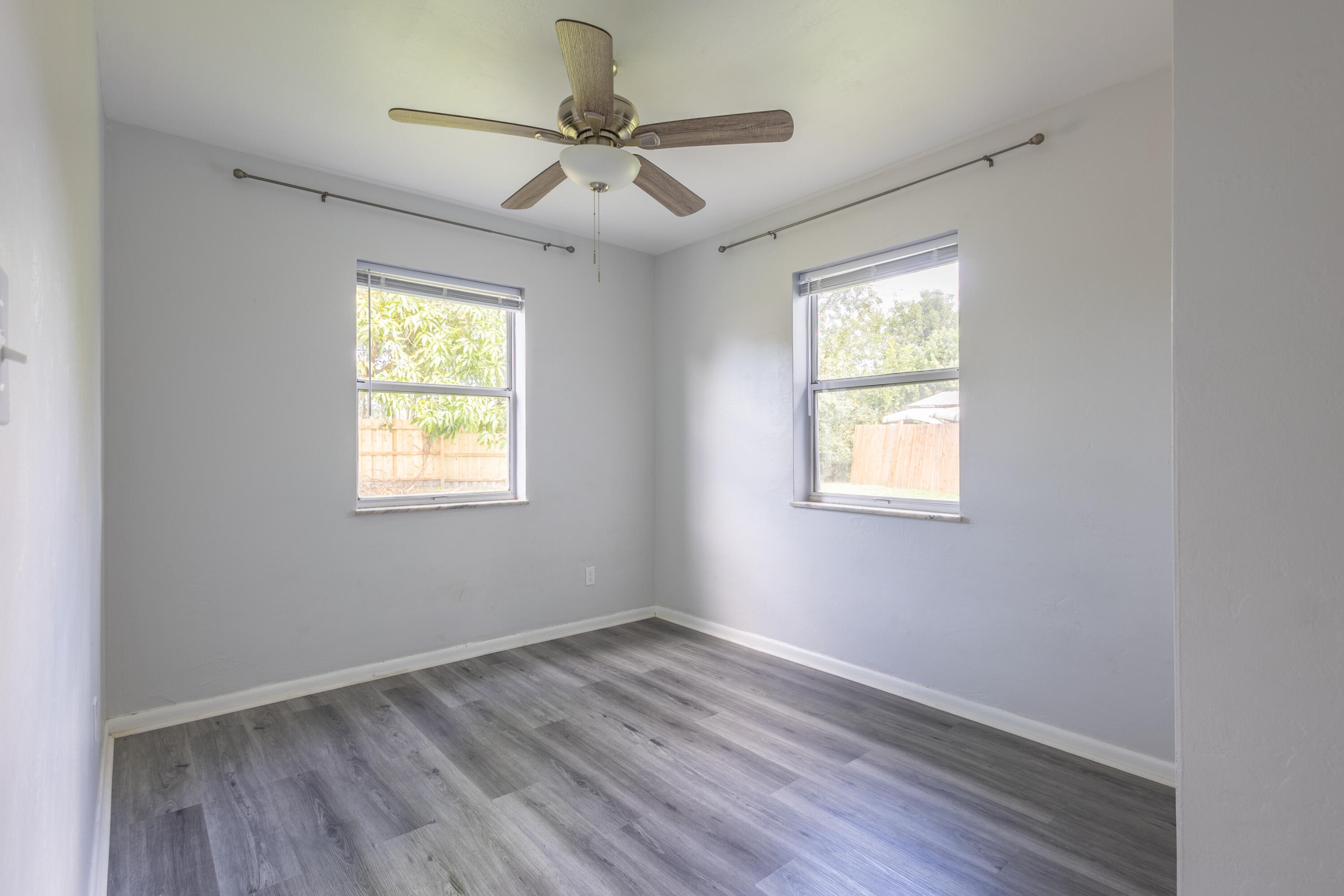 RIVER PARK UNIT 5 - Residential