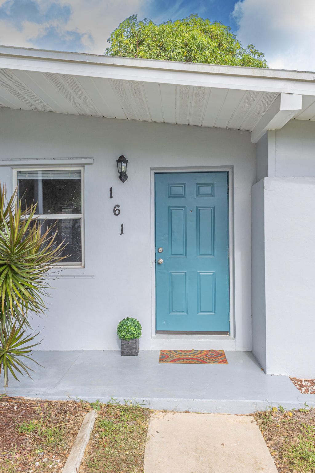 Photo of 161 SE Bonita Court, Port Saint Lucie, FL 34983 (MLS # R11159903)