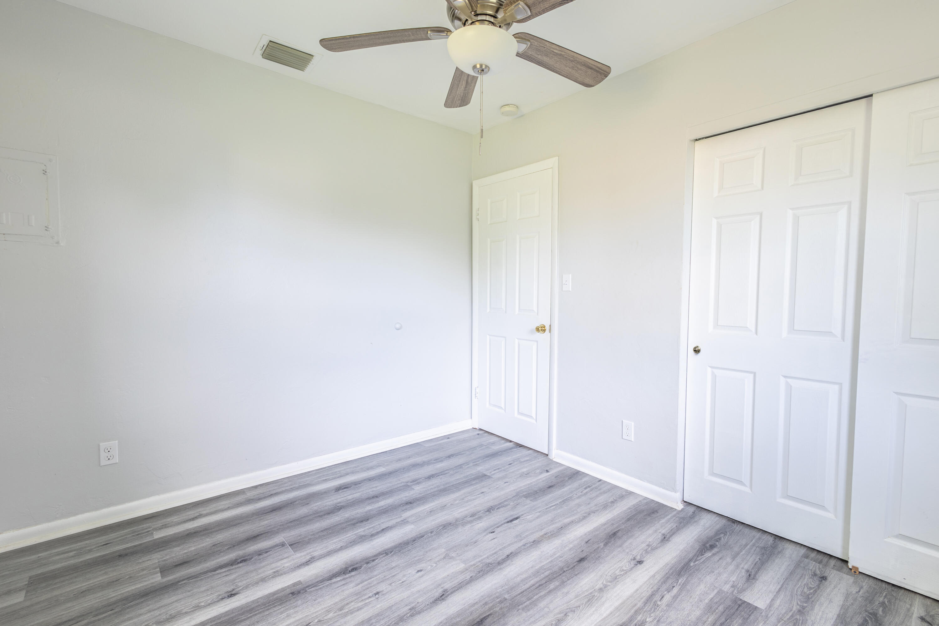 RIVER PARK UNIT 5 - Residential