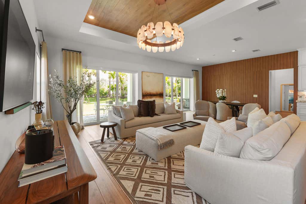 Photo of 10795 Stellar Circle, Palm Beach Gardens, FL 33412 (MLS # B26049805)