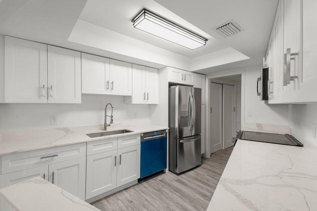 LONGWOOD 2 CONDO - Residential