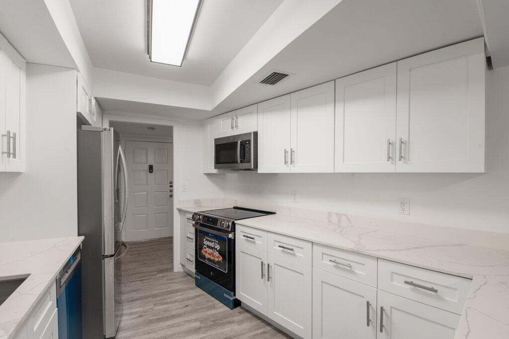 LONGWOOD 2 CONDO - Residential