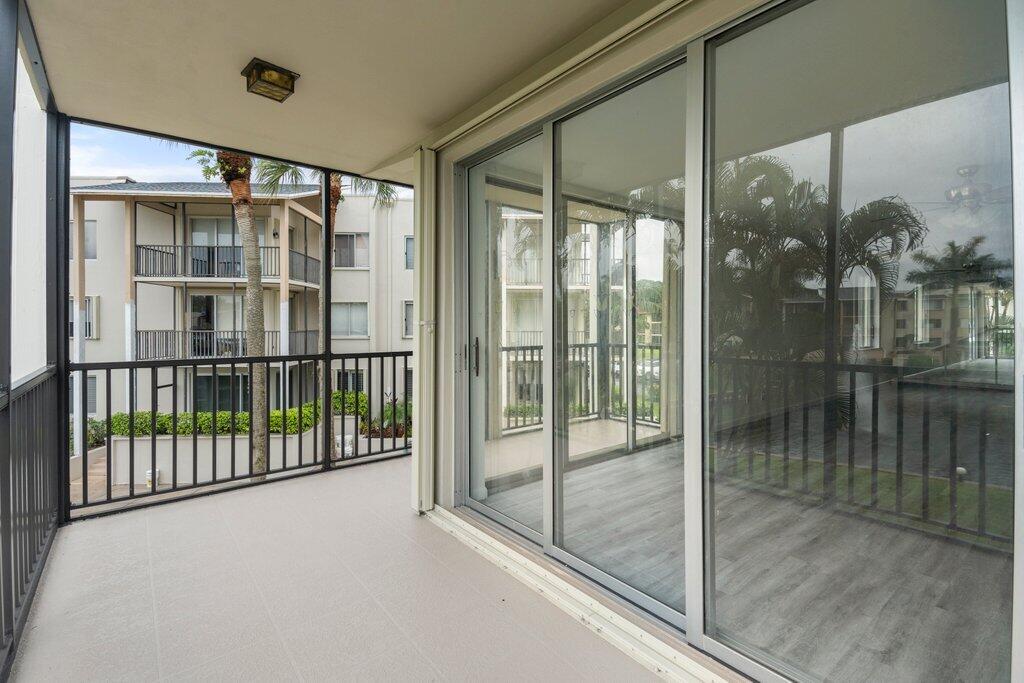 LONGWOOD 2 CONDO - Residential