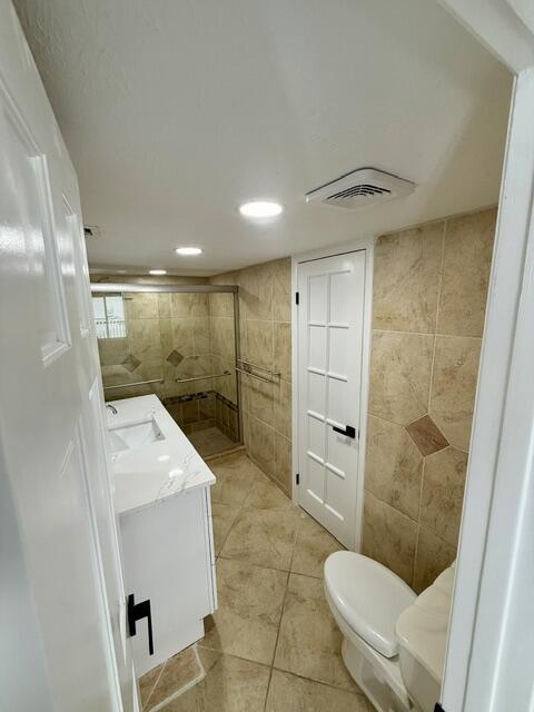 FOREST HOMES 1 - Residential Lease