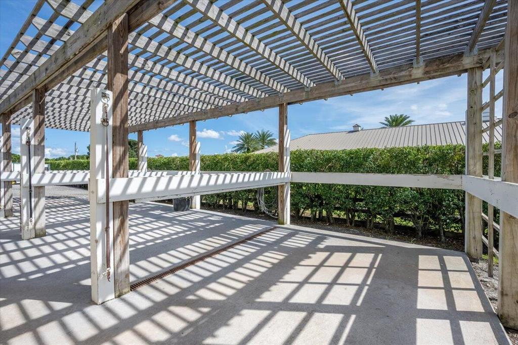 SADDLE TRAIL PARK OF WELLINGTON - Residential