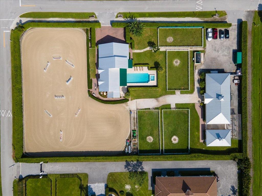 SADDLE TRAIL PARK OF WELLINGTON - Residential