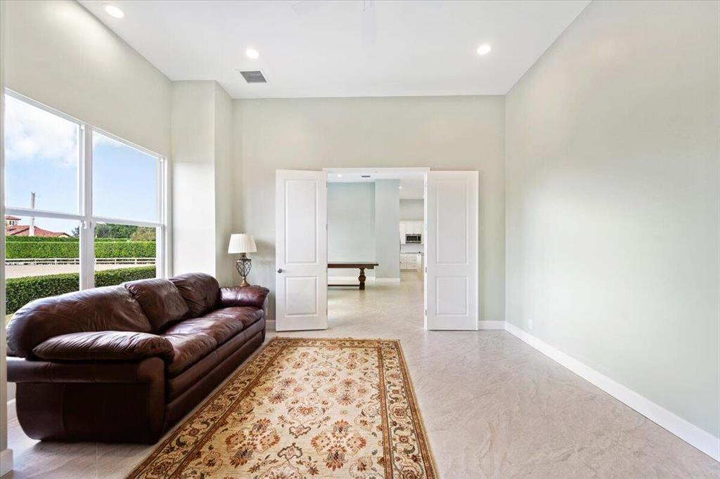 SADDLE TRAIL PARK OF WELLINGTON - Residential