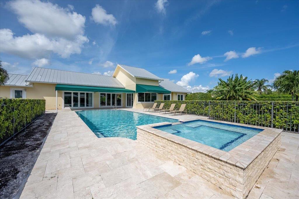 SADDLE TRAIL PARK OF WELLINGTON - Residential