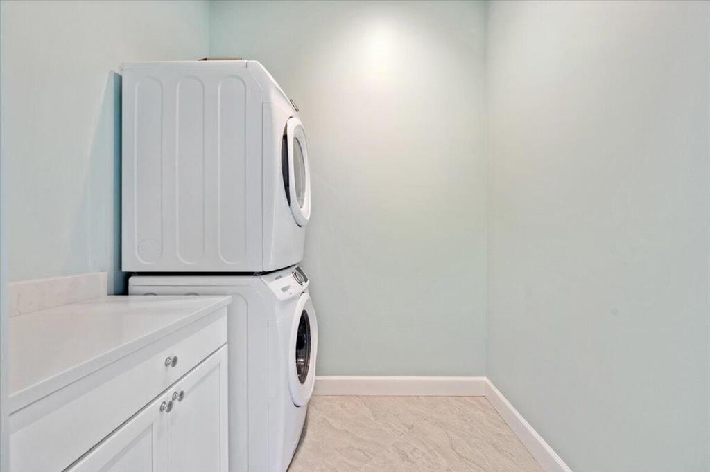 SADDLE TRAIL PARK OF WELLINGTON - Residential