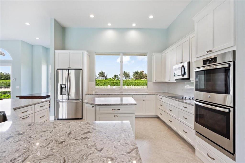 SADDLE TRAIL PARK OF WELLINGTON - Residential