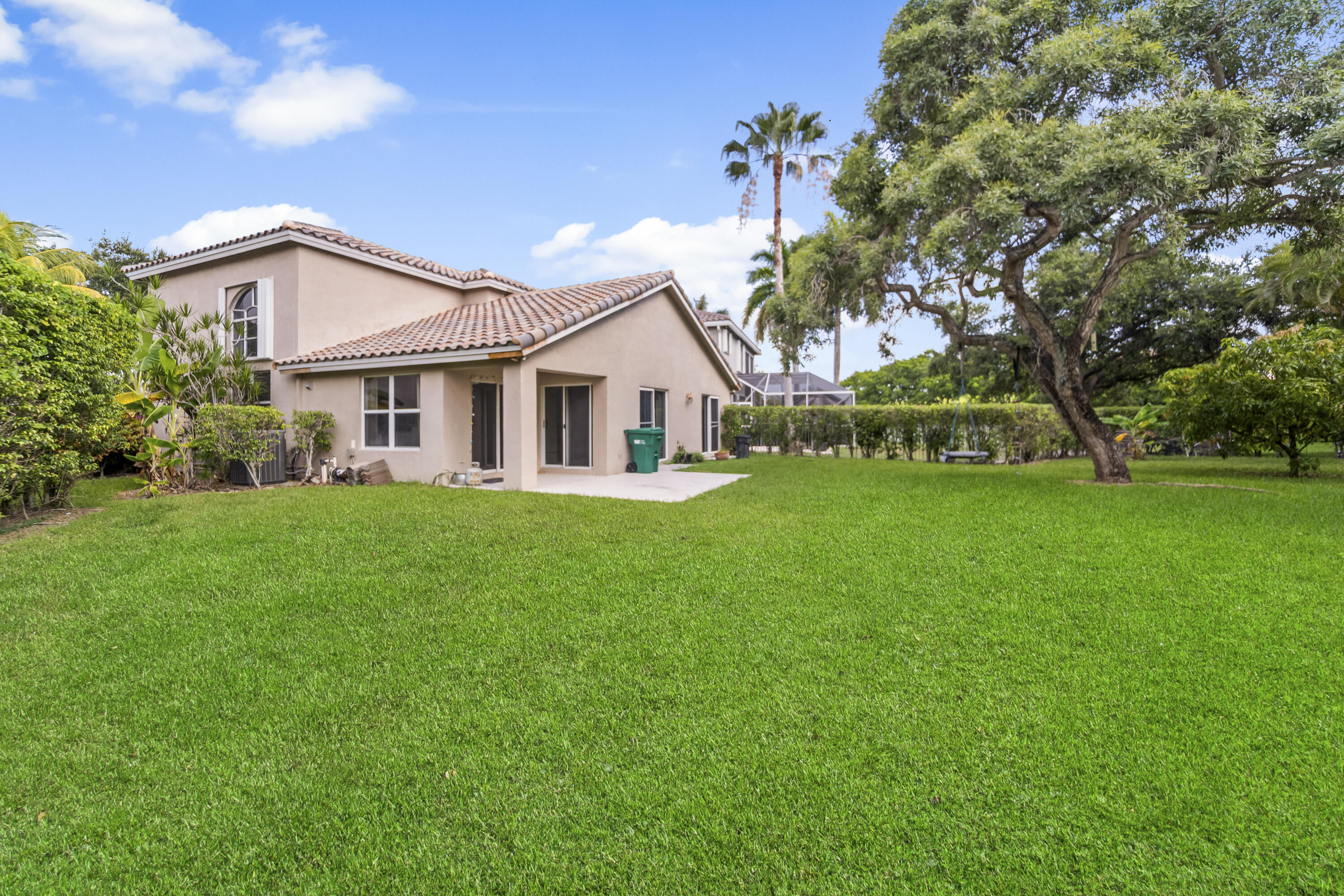 7678 NW 59th Way
