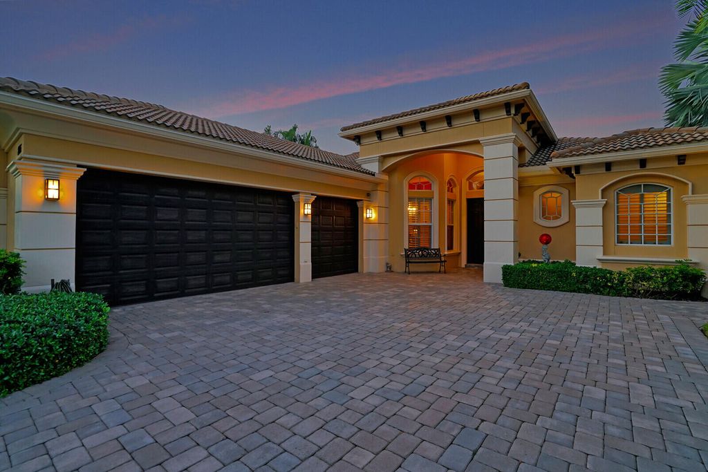Photo of 8705 Wellington View Drive, West Palm Beach, FL 33411 (MLS # R10921189)