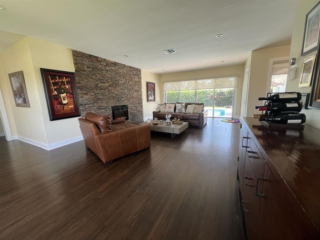 Meekins Hills 32-32 B - Residential