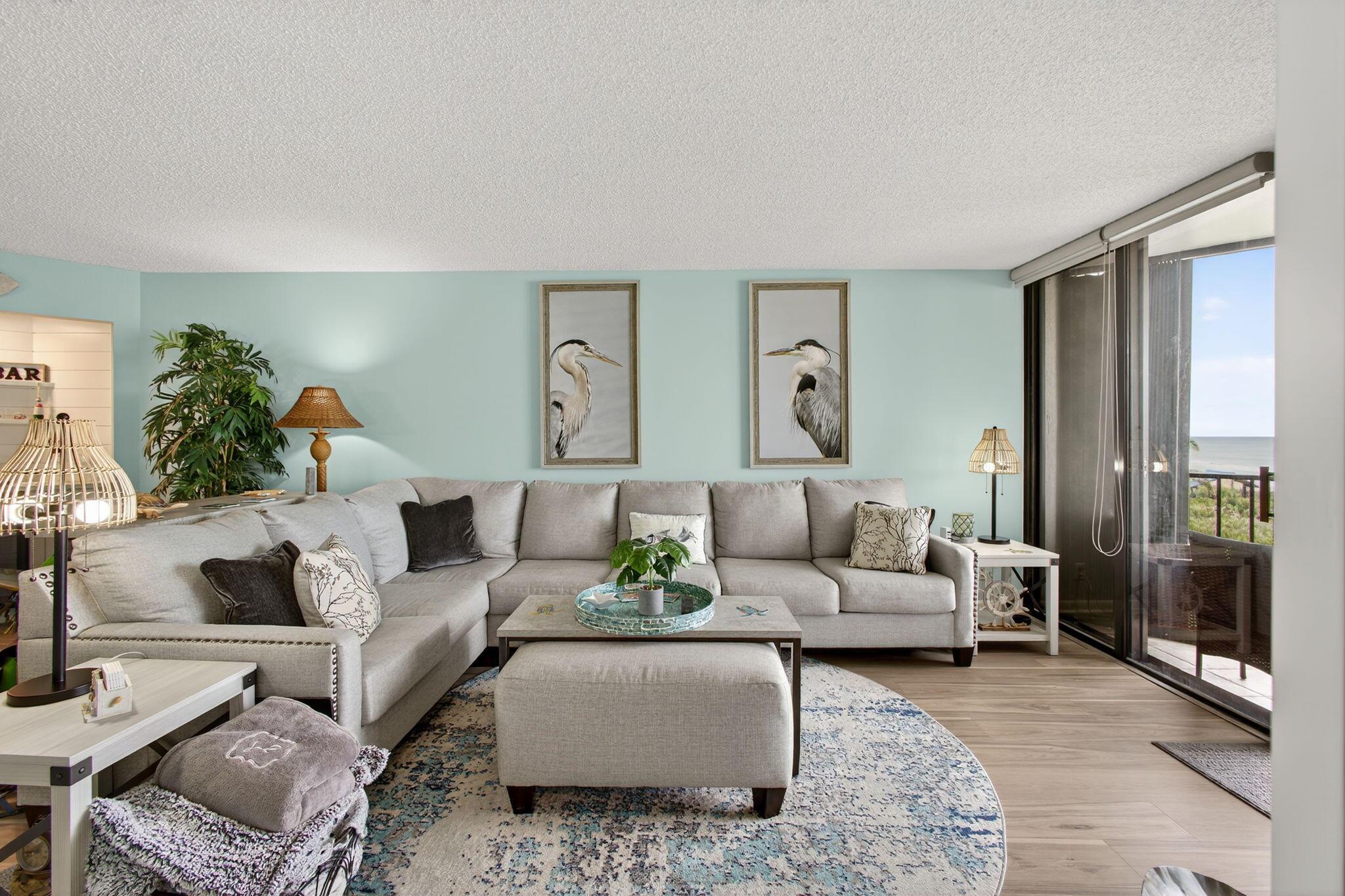 PRINCESS OF HUTCHINSON IS - Residential