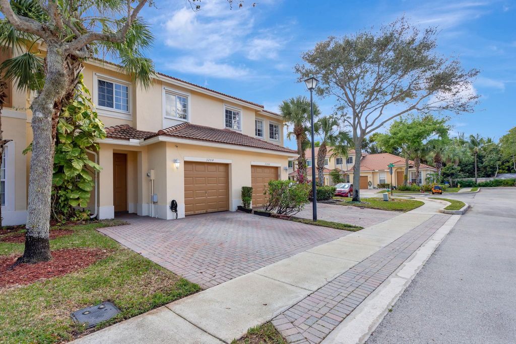 Photo of 3204 NW 33rd St, Oakland Park, FL 33309 (MLS # F10516820)