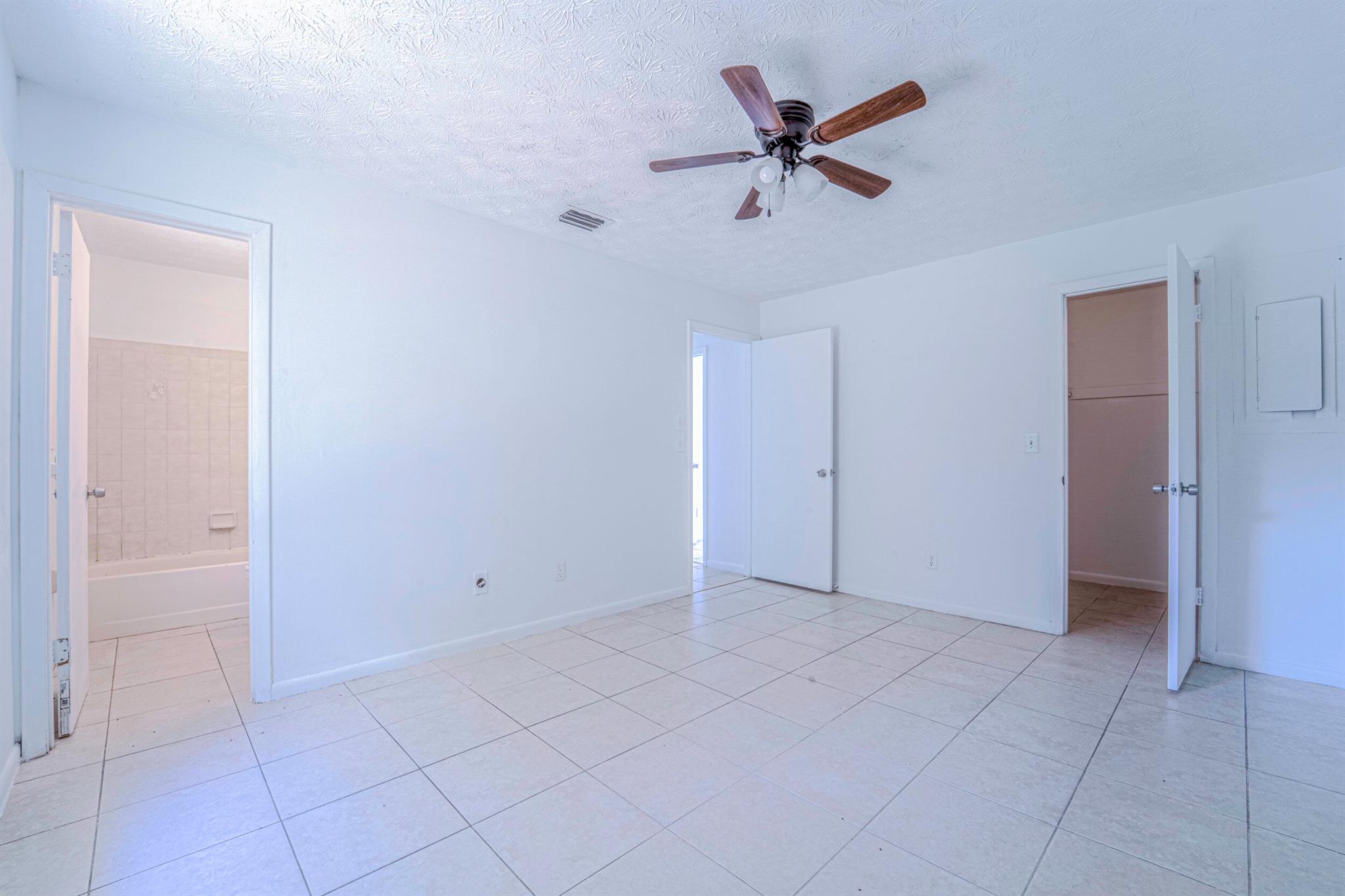 PORT ST LUCIE SECTION 25 - Residential