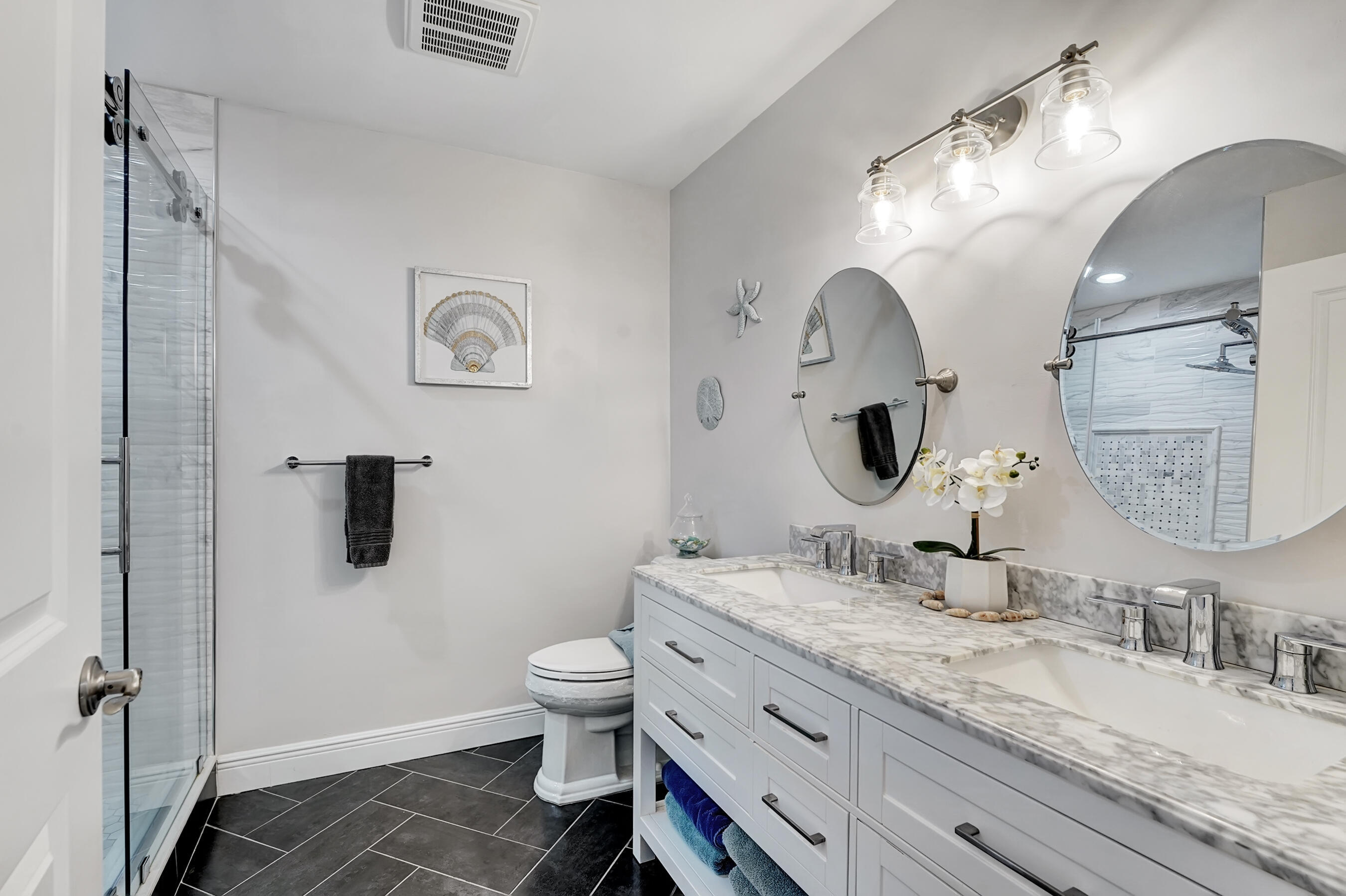 RIDGE AT THE BLUFFS - Residential Lease