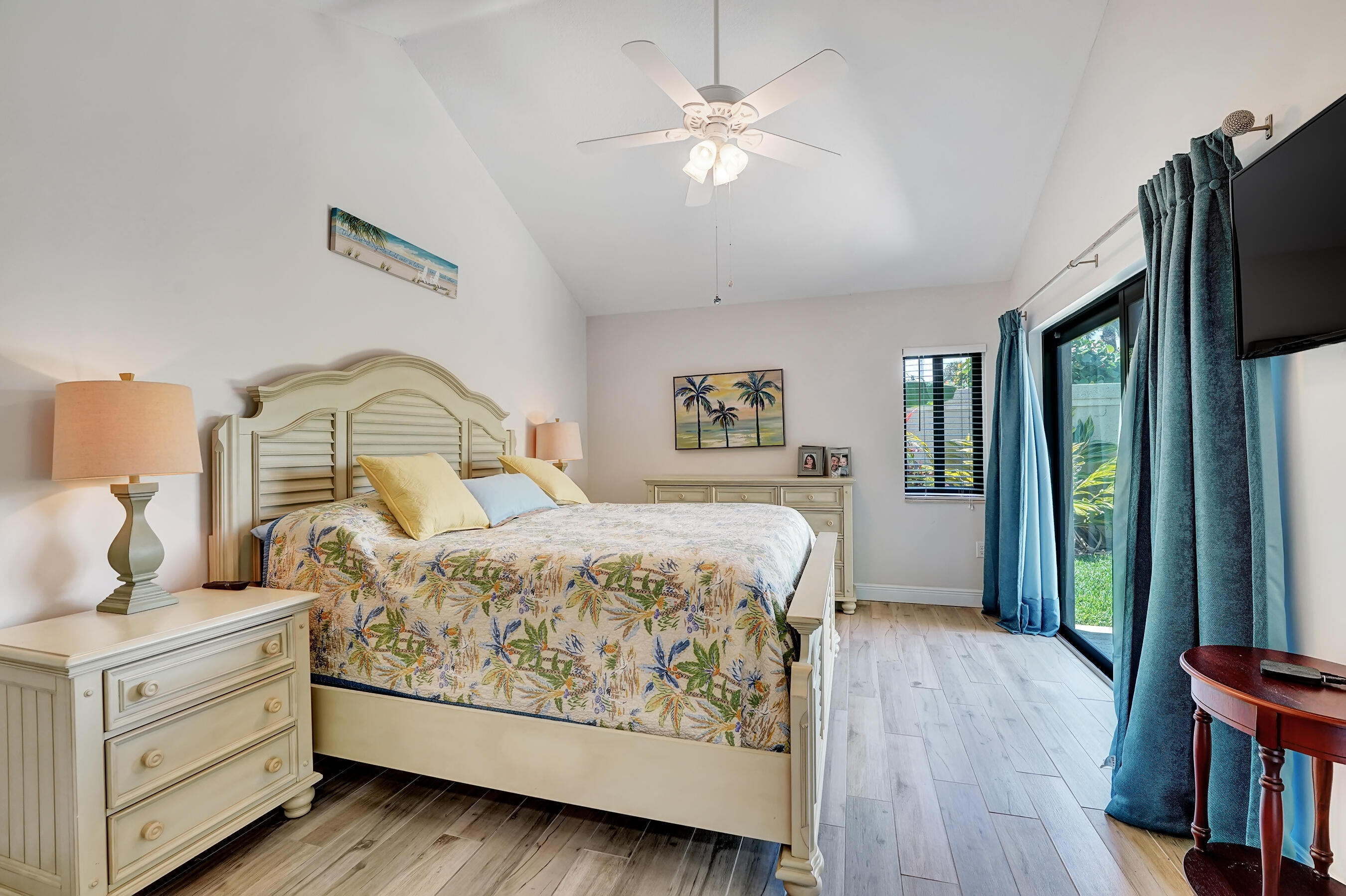 RIDGE AT THE BLUFFS - Residential Lease