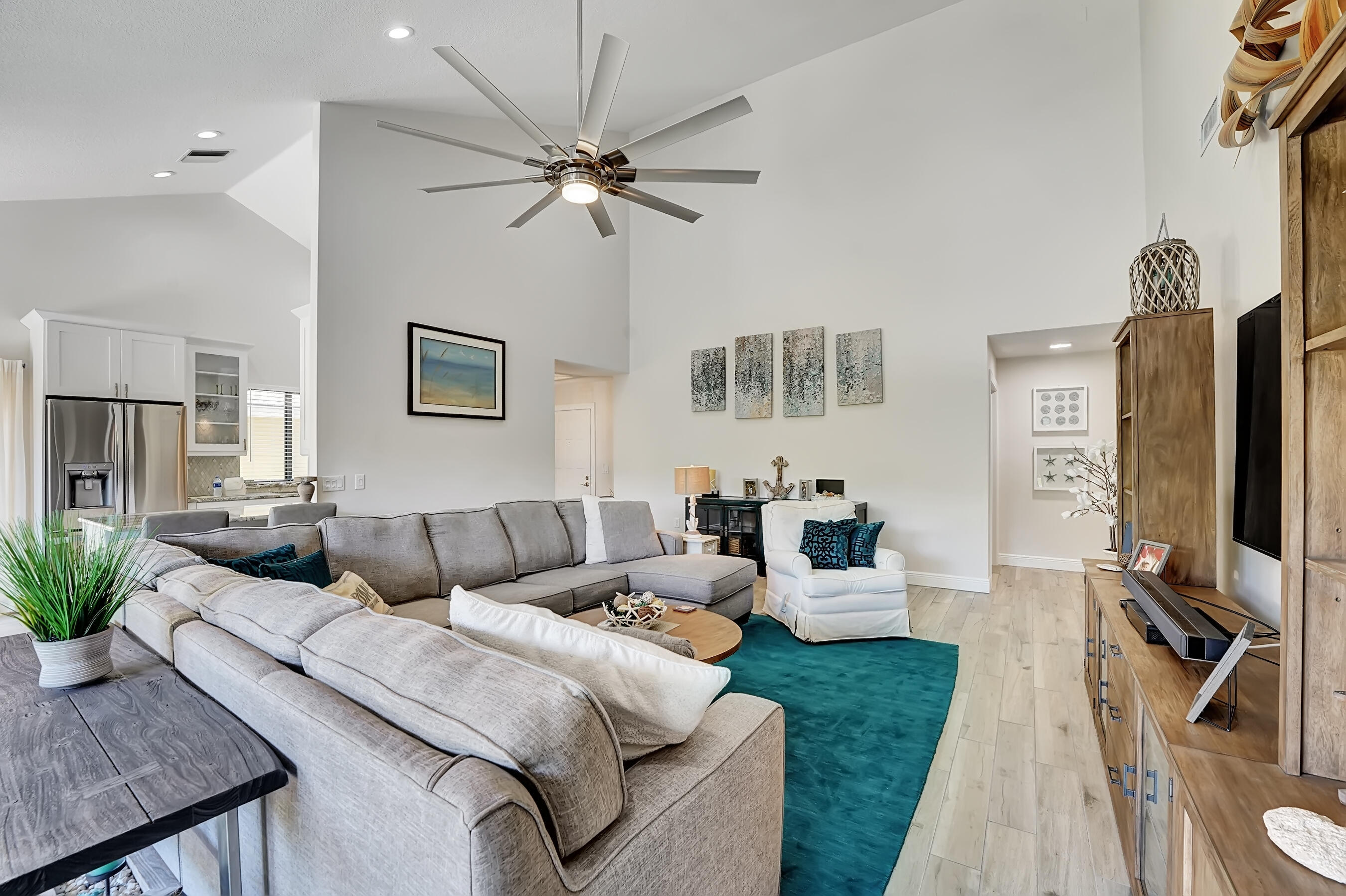 RIDGE AT THE BLUFFS - Residential Lease