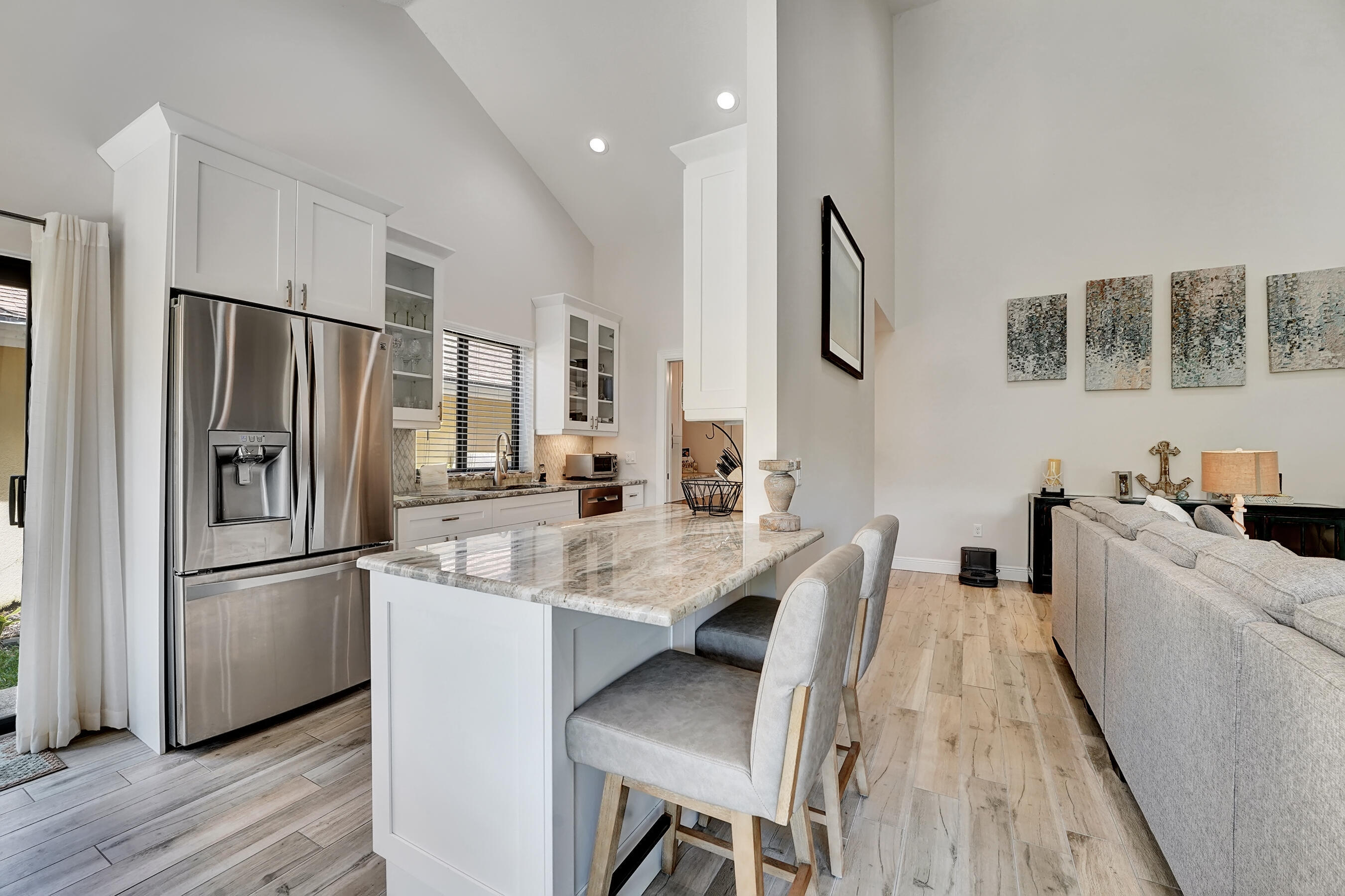 RIDGE AT THE BLUFFS - Residential Lease