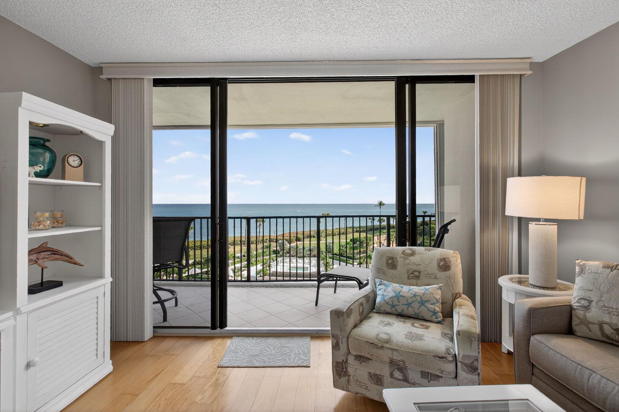 OCEAN TRAIL CONDO I - Residential