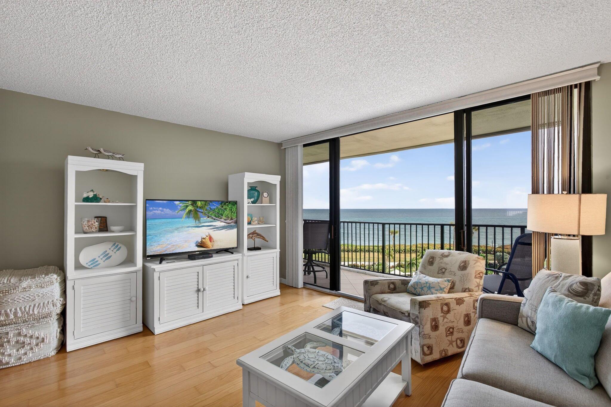 OCEAN TRAIL CONDO I - Residential