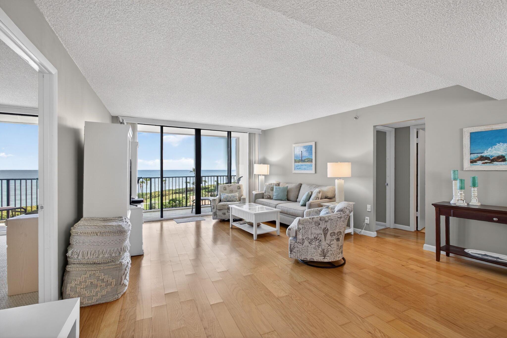 OCEAN TRAIL CONDO I - Residential