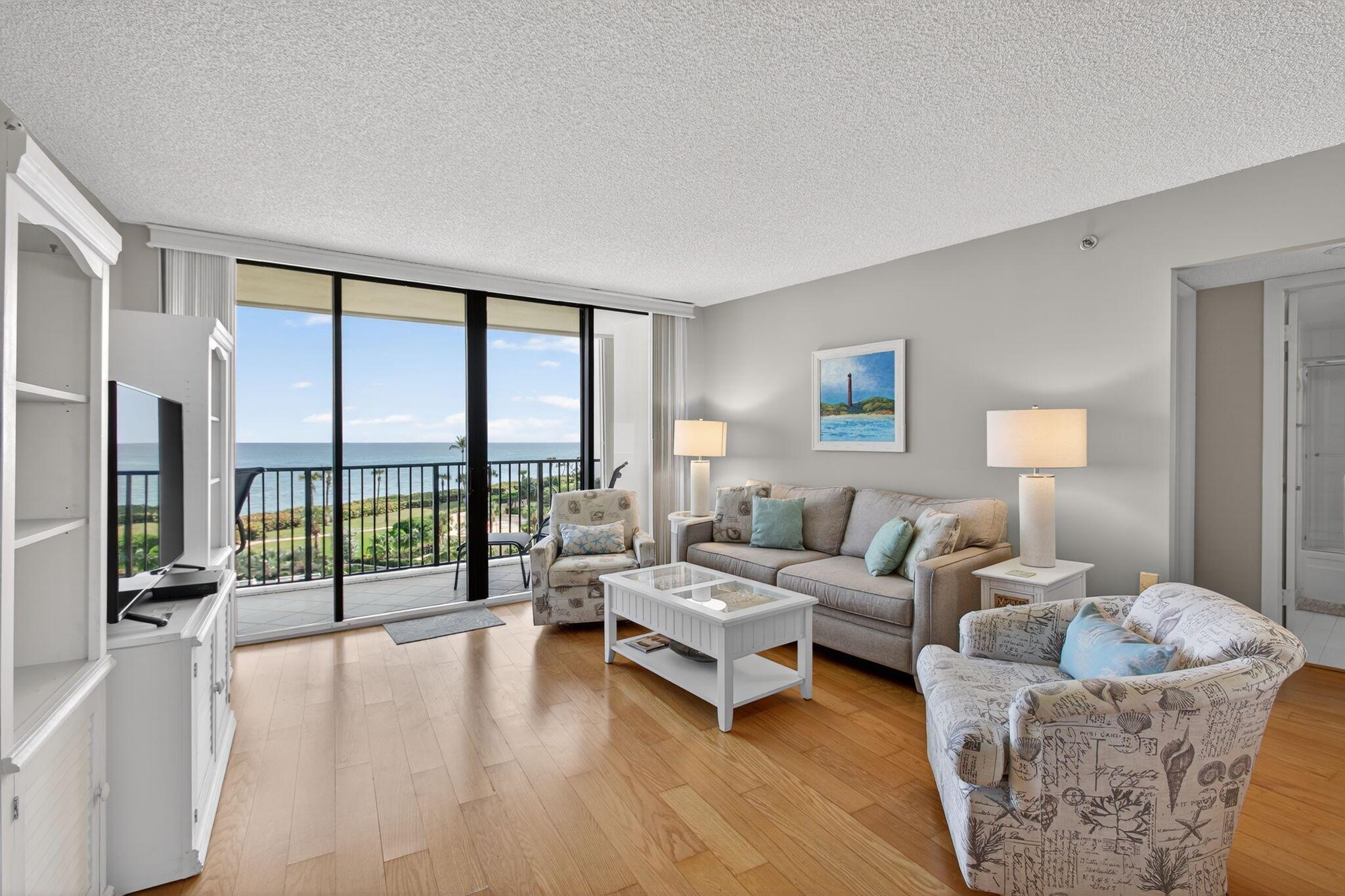 OCEAN TRAIL CONDO I - Residential