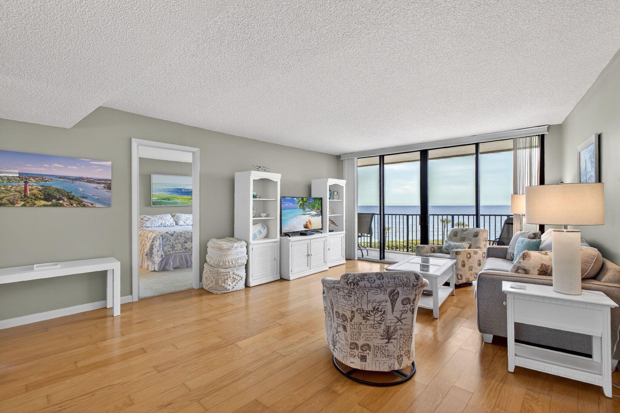 OCEAN TRAIL CONDO I - Residential