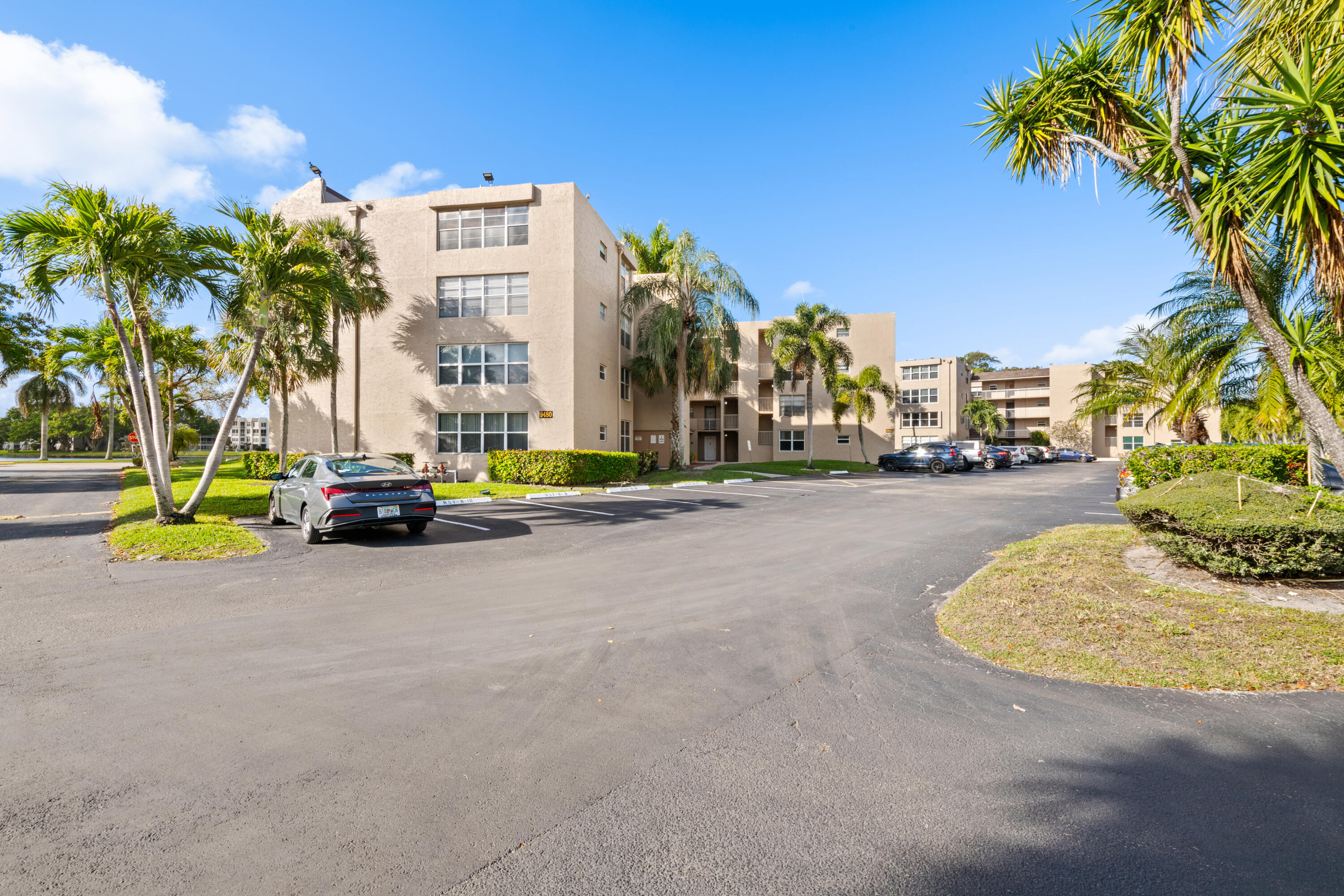 TANGERINE CONDOMINIUM EIGHT - Residential