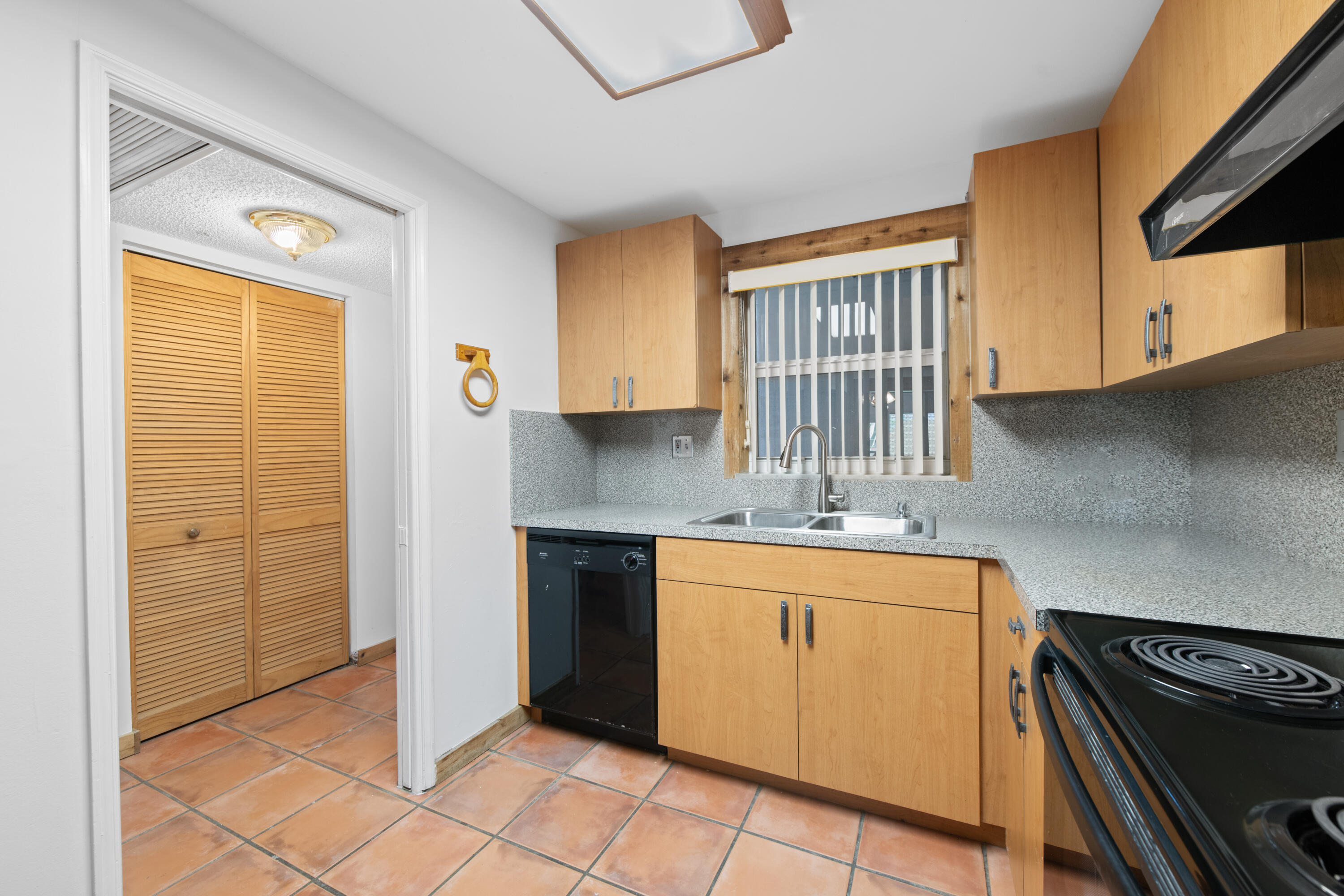 TANGERINE CONDOMINIUM EIGHT - Residential