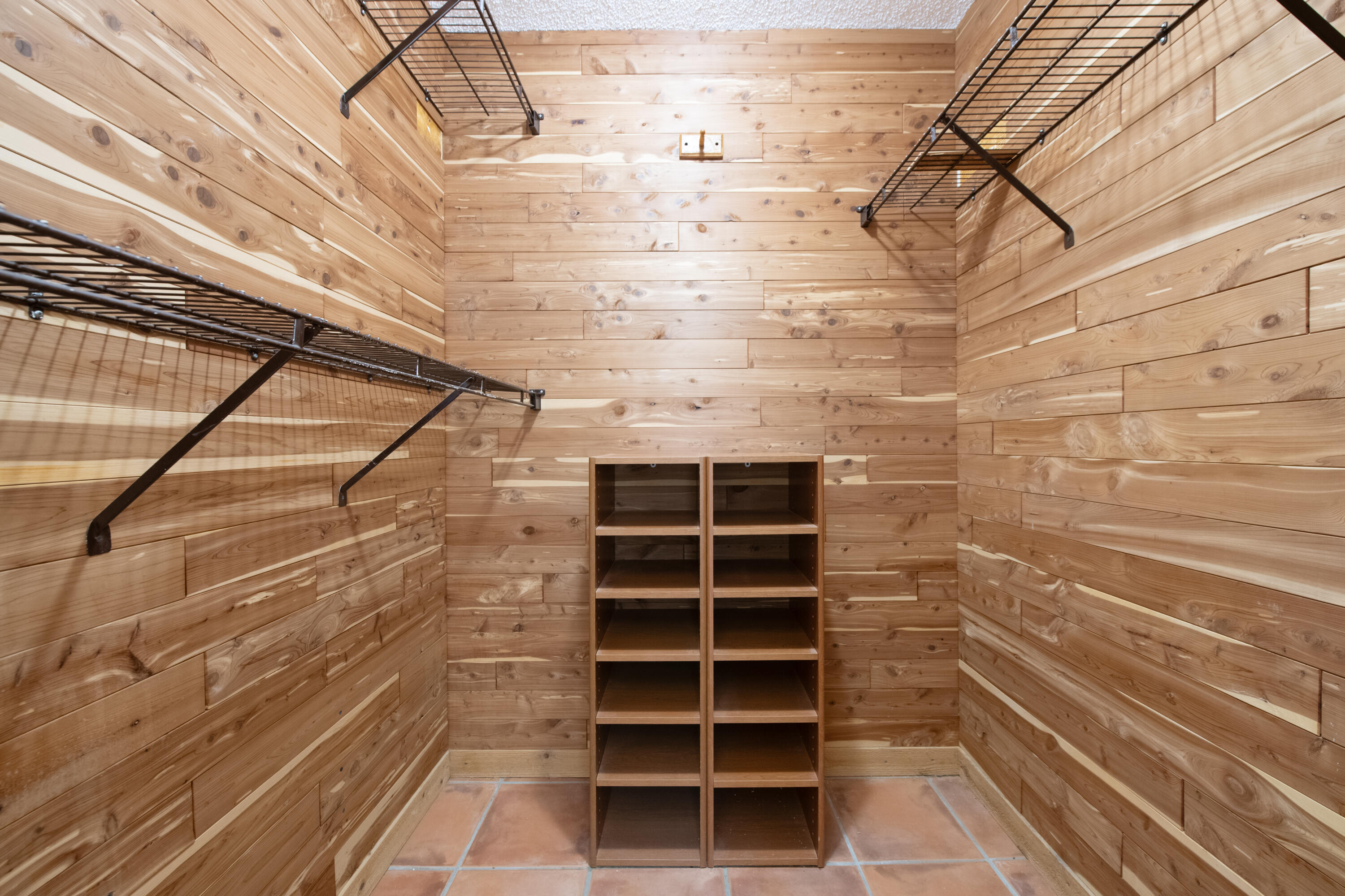 TANGERINE CONDOMINIUM EIGHT - Residential