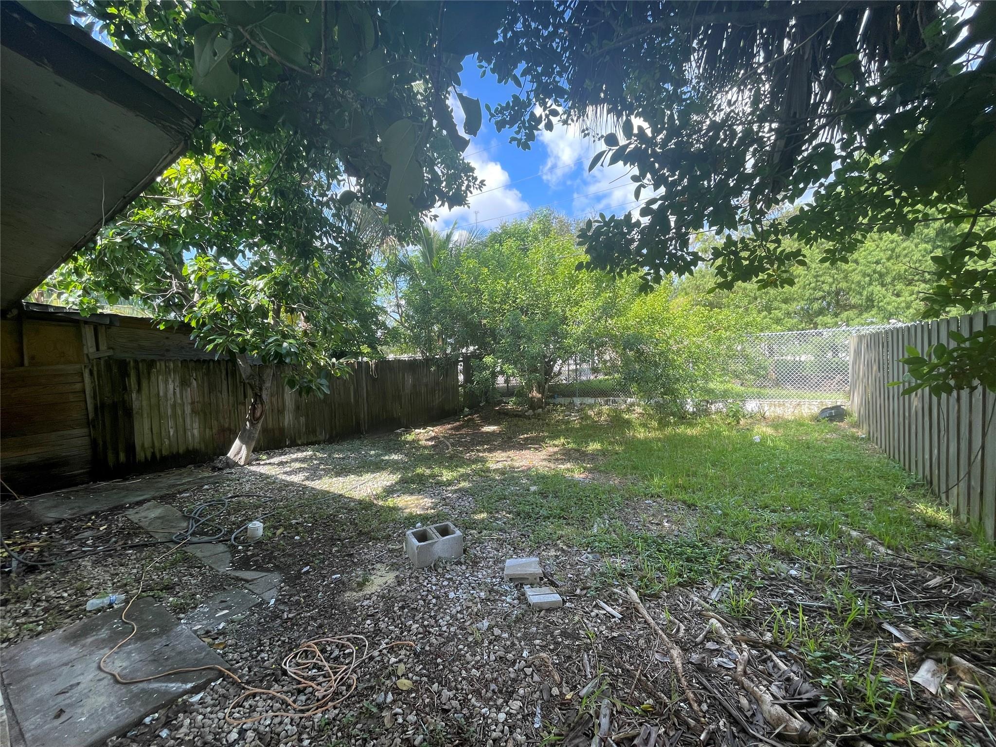 2301 NW 23rd Ln #1-2