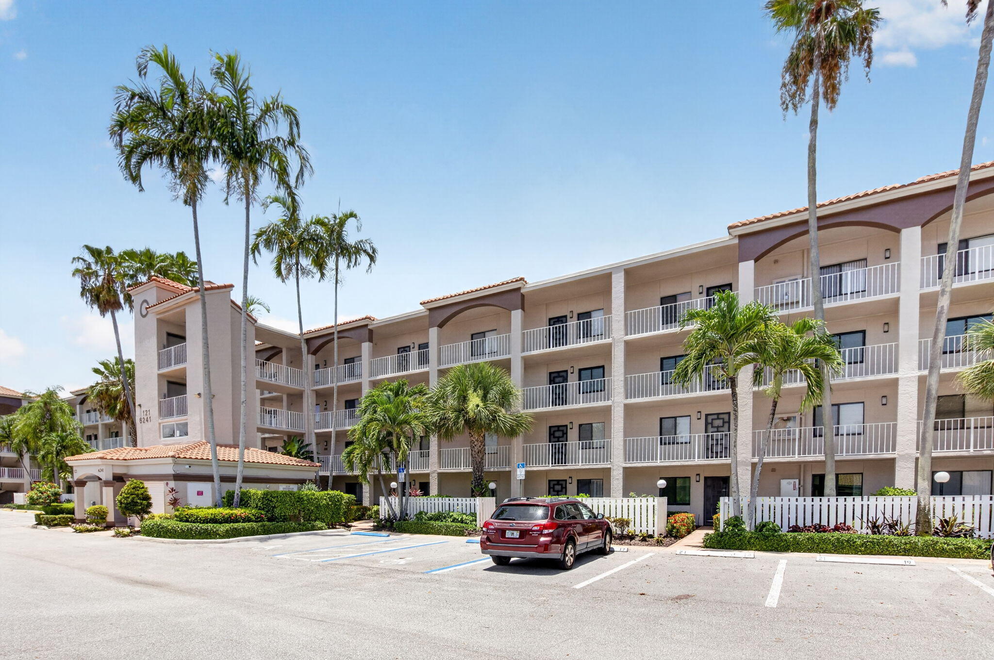 6241 Pointe Regal Circle 108