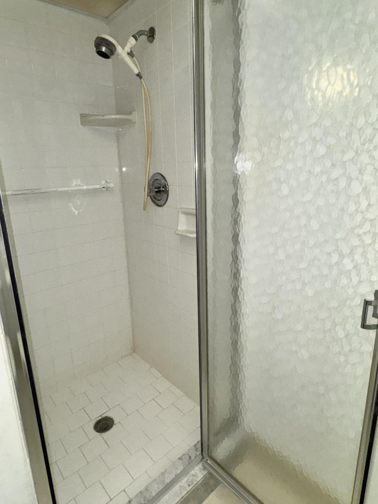 KINGS POINT - Residential