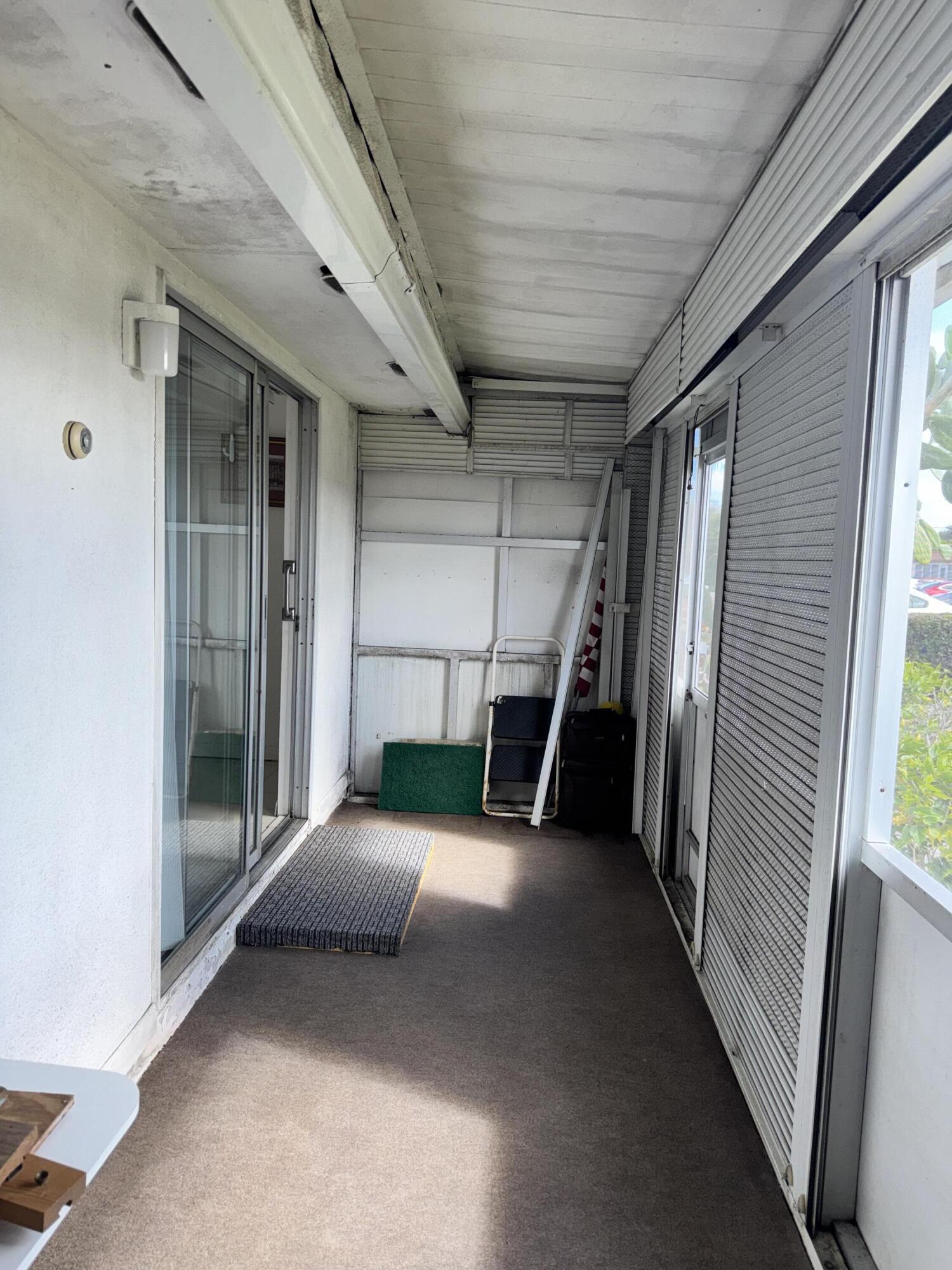 KINGS POINT - Residential