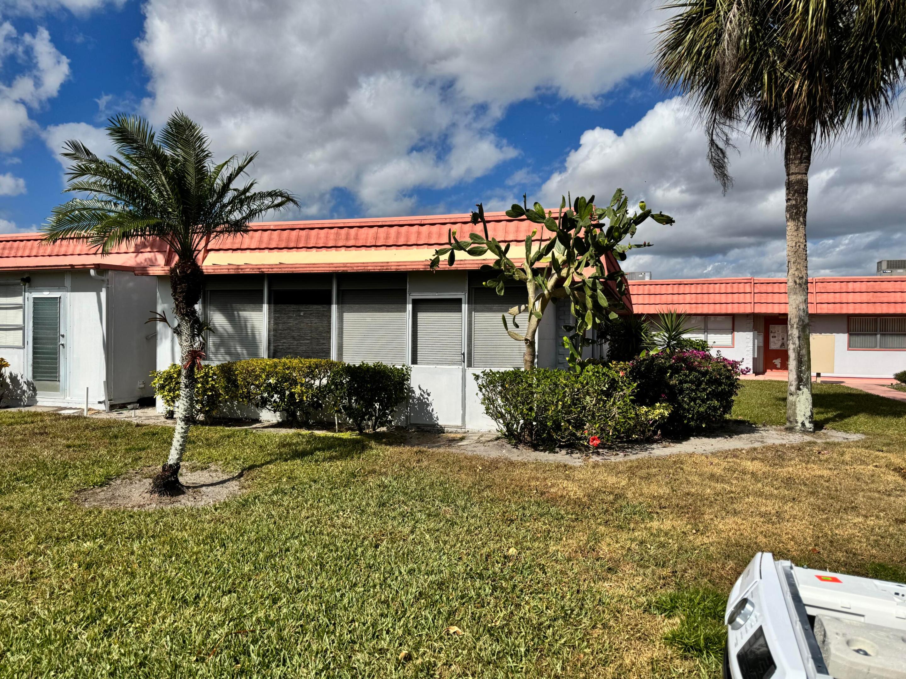 KINGS POINT - Residential